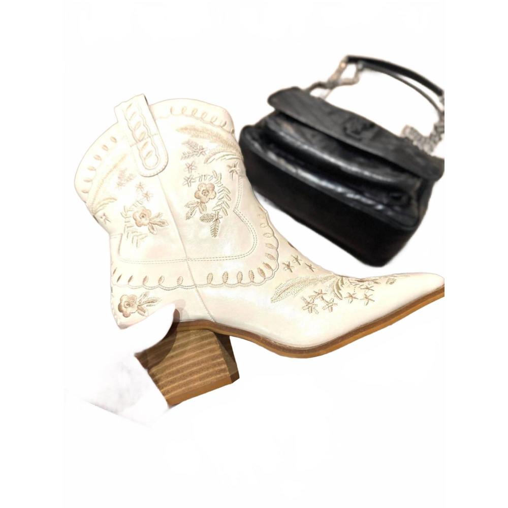 NEW CORKYS FOOTWEAR women's let's go girls boots in ivory - Picture 2 of 3